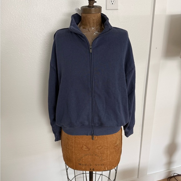 NWT Navy Blue Fleece Zip-Up Pink by Victoria’s Secret Sweatshirt XS - Picture 2 of 6